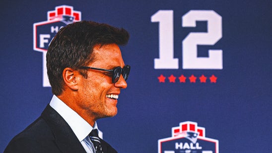 La camiseta número 12 de los New England Patriots representa el símbolo de honor de Tom Brady